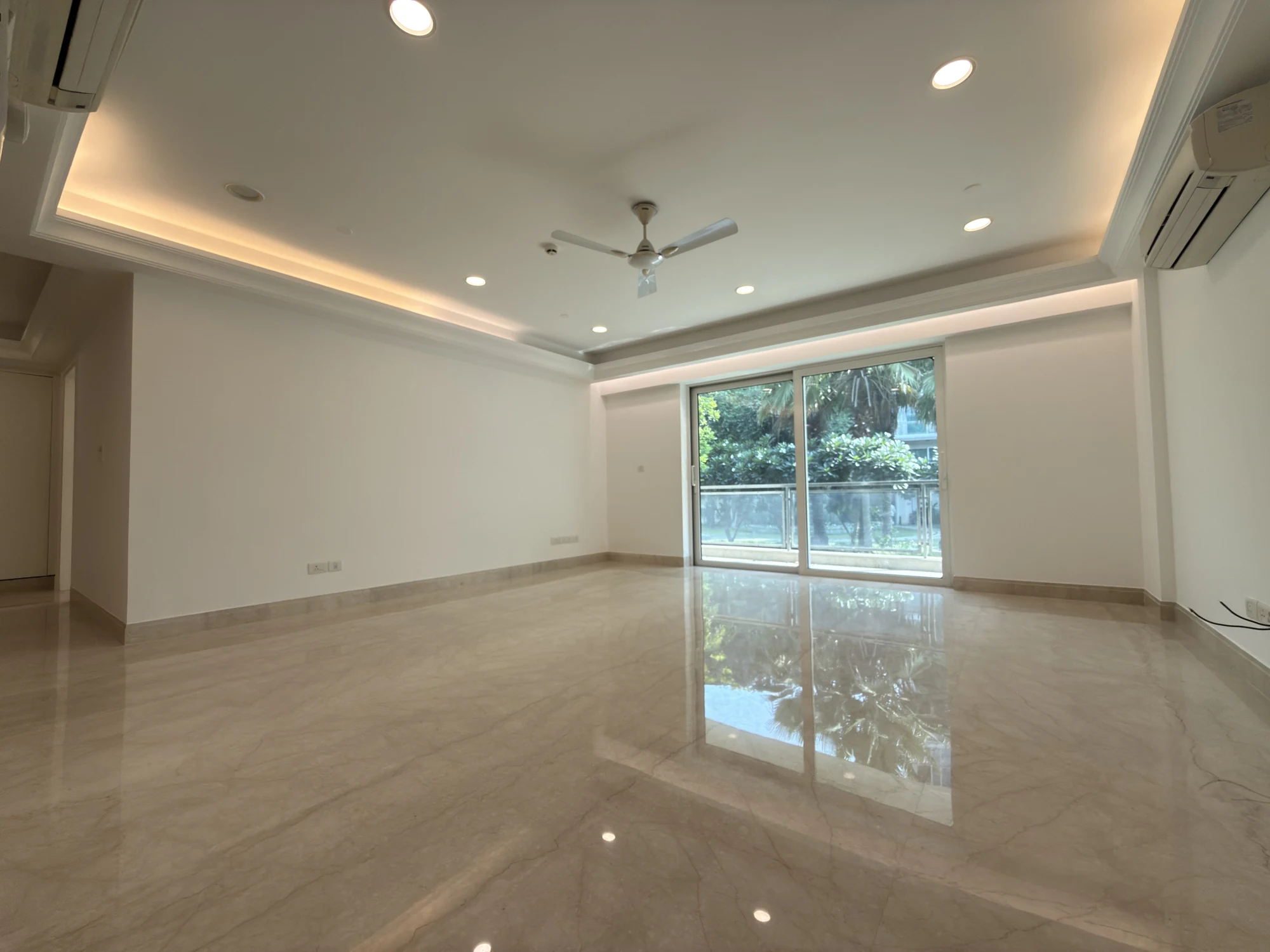 Drawing and dining room